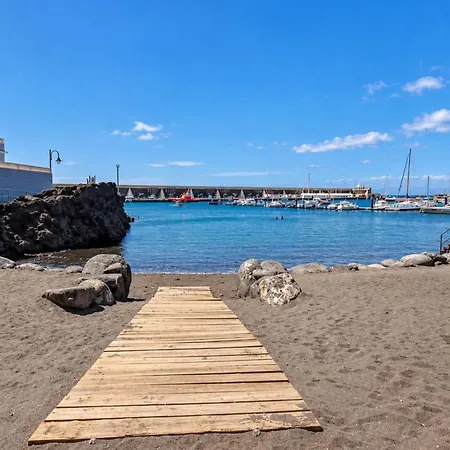 Guestready - Beachfront Apartment Panoramic Views *